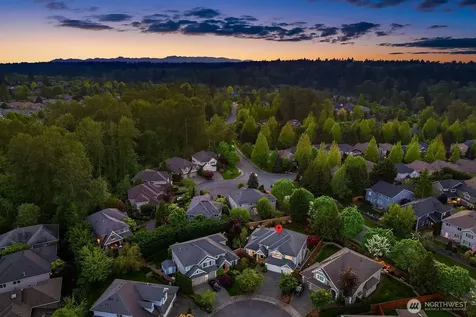 27212 SE 12th Place Sammamish WA 98075