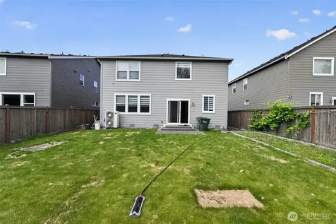 17435 129th Avenue E Puyallup WA 98374