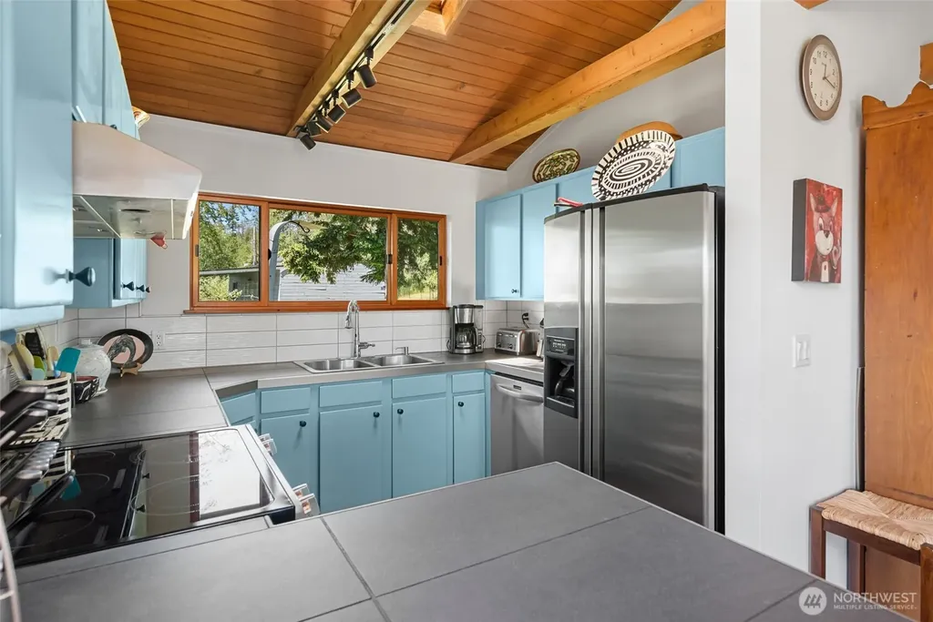 7914 Tidewater Road Anacortes WA 98221