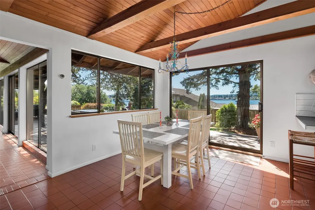 7914 Tidewater Road Anacortes WA 98221