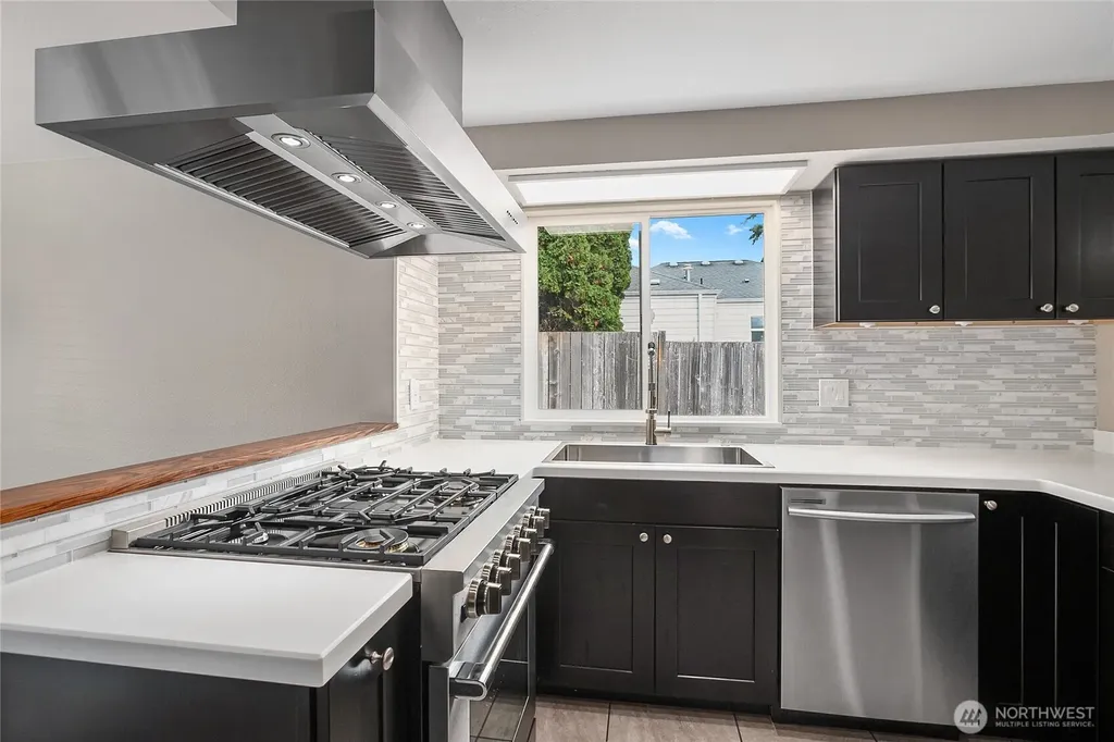 10818 31st Avenue SW Seattle WA 98146