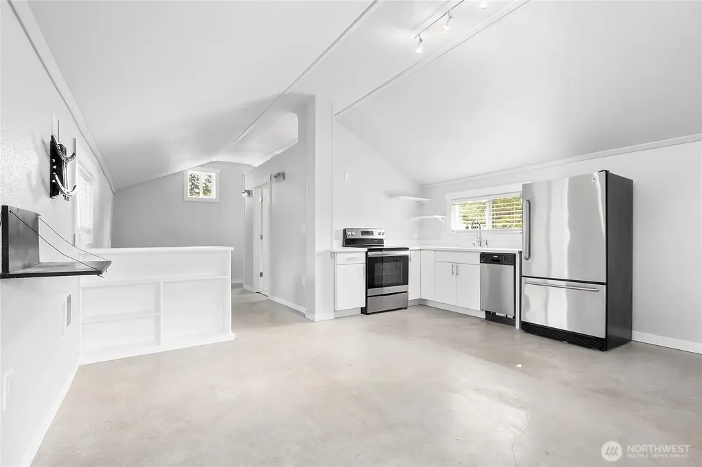 10818 31st Avenue SW Seattle WA 98146