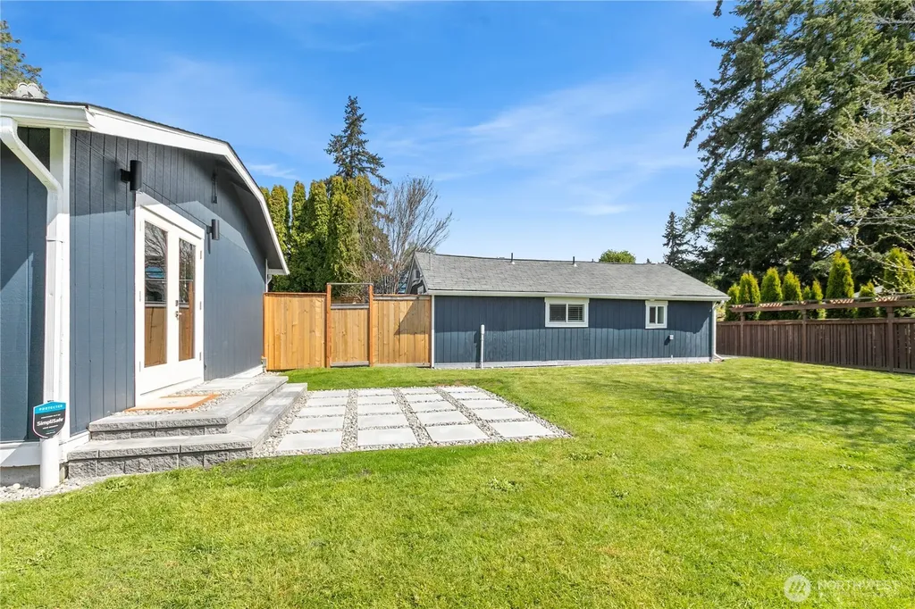 10818 31st Avenue SW Seattle WA 98146
