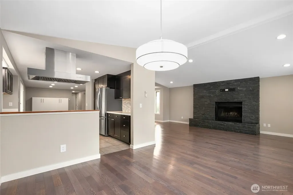 10818 31st Avenue SW Seattle WA 98146