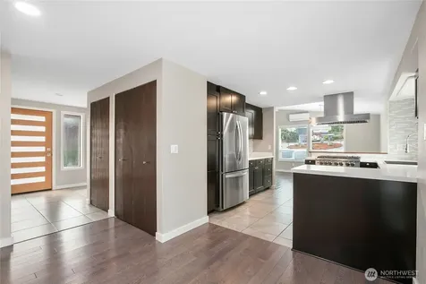 10818 31st Avenue SW Seattle WA 98146