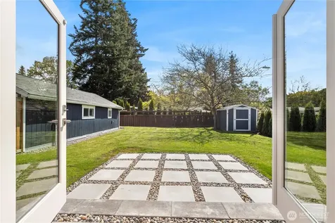 10818 31st Avenue SW Seattle WA 98146