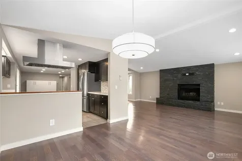 10818 31st Avenue SW Seattle WA 98146
