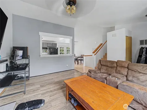 307 Berninger Street Enumclaw WA 98022