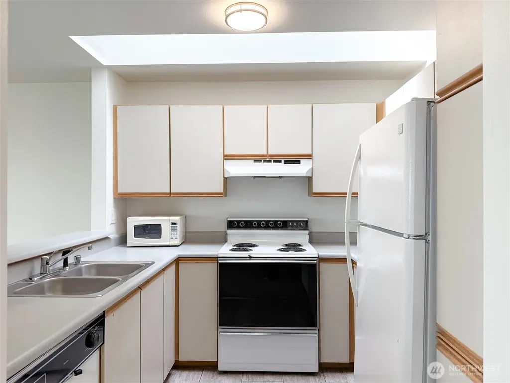 124 154th Street Burien WA 98166