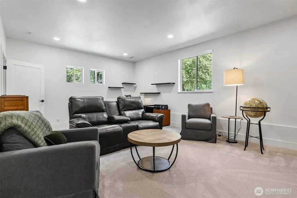 20921 SE 159th Street Renton WA 98059