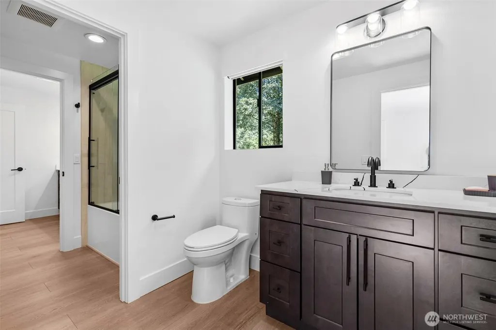 20921 SE 159th Street Renton WA 98059