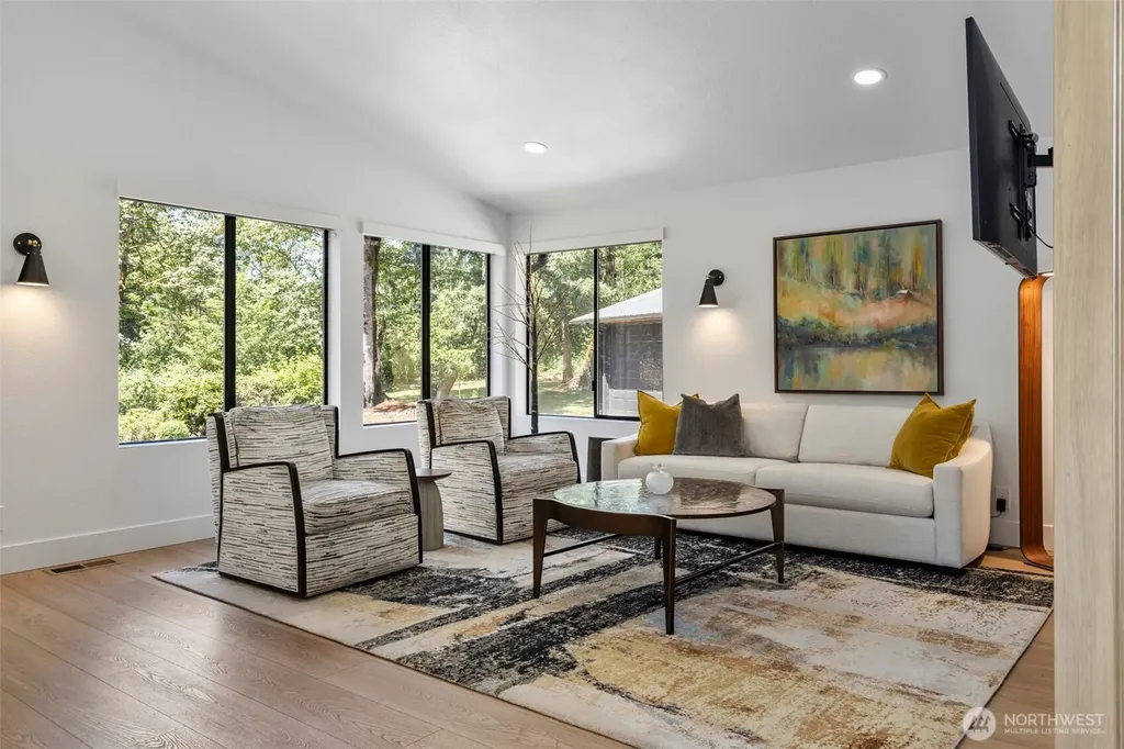 20921 SE 159th Street Renton WA 98059
