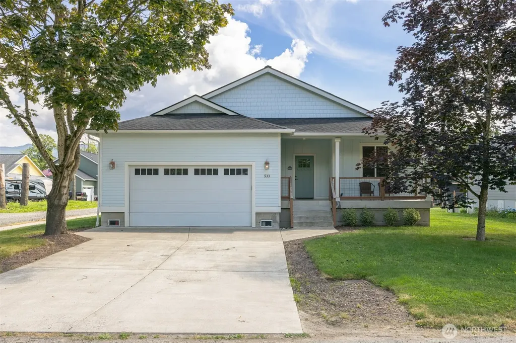 533 Second Street Sumas WA 98295