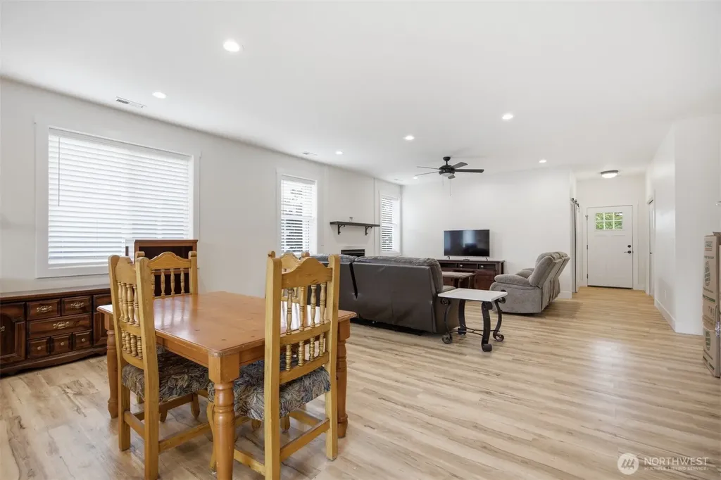 533 Second Street Sumas WA 98295