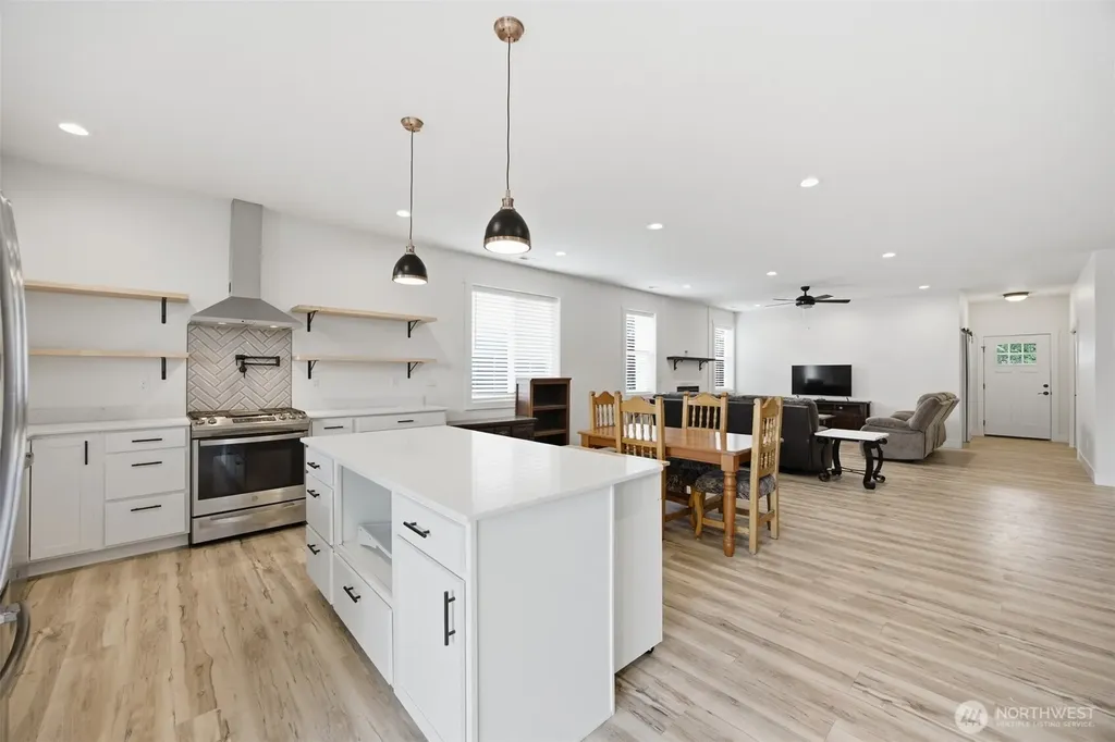 533 Second Street Sumas WA 98295