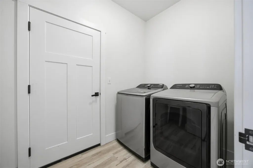 533 Second Street Sumas WA 98295