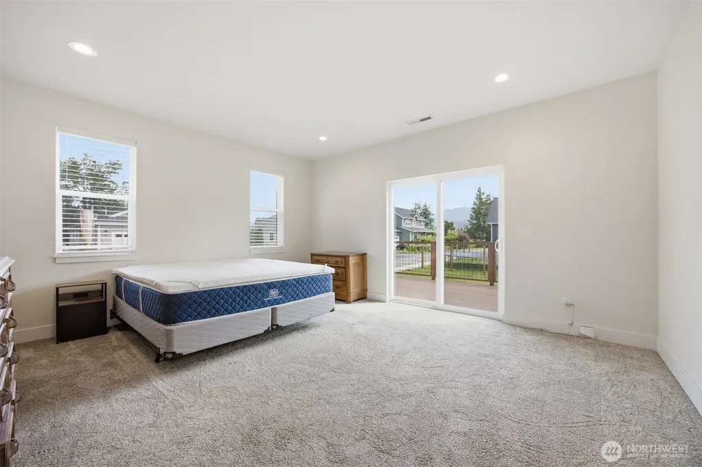 533 Second Street Sumas WA 98295
