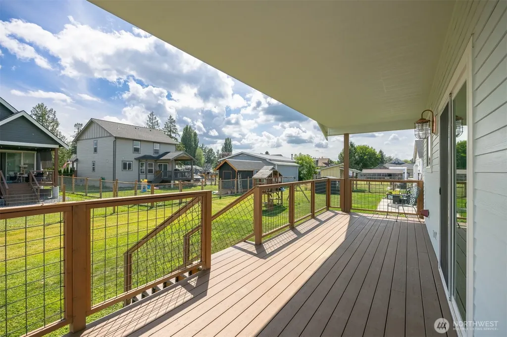 533 Second Street Sumas WA 98295