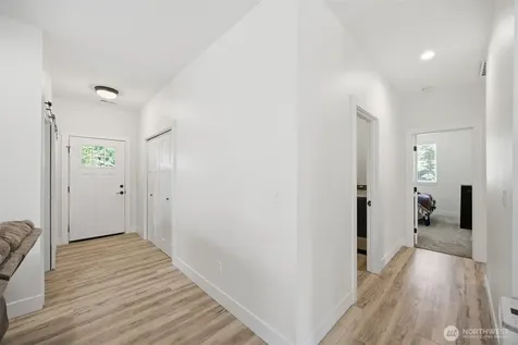 533 Second Street Sumas WA 98295