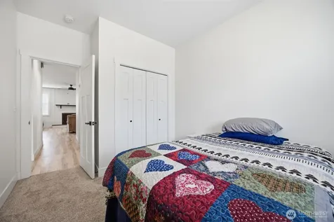 533 Second Street Sumas WA 98295