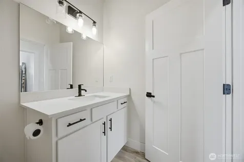 533 Second Street Sumas WA 98295