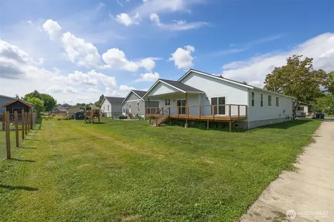 533 Second Street Sumas WA 98295