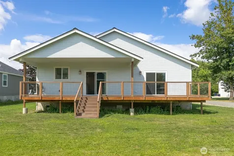 533 Second Street Sumas WA 98295
