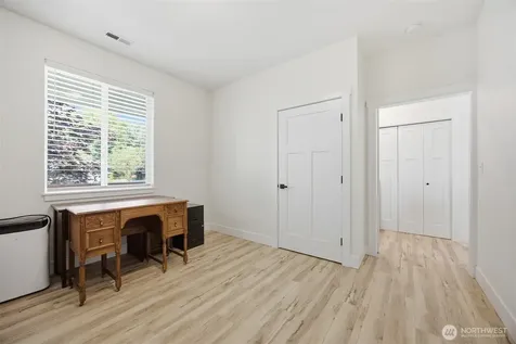 533 Second Street Sumas WA 98295