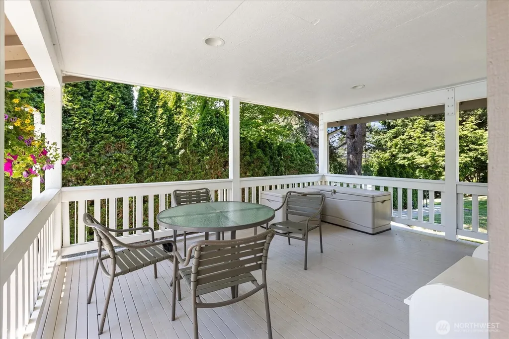 6631 114th Avenue SE Bellevue WA 98006