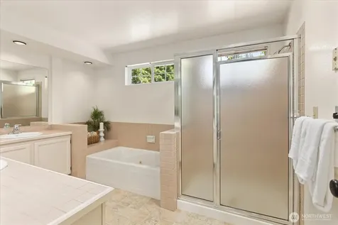 6631 114th Avenue SE Bellevue WA 98006