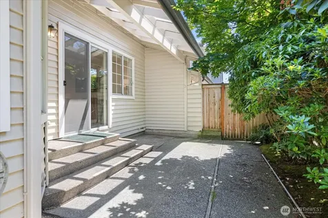 6631 114th Avenue SE Bellevue WA 98006
