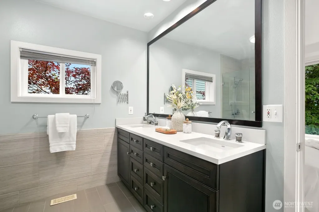 1117 W Blaine Street Seattle WA 98119
