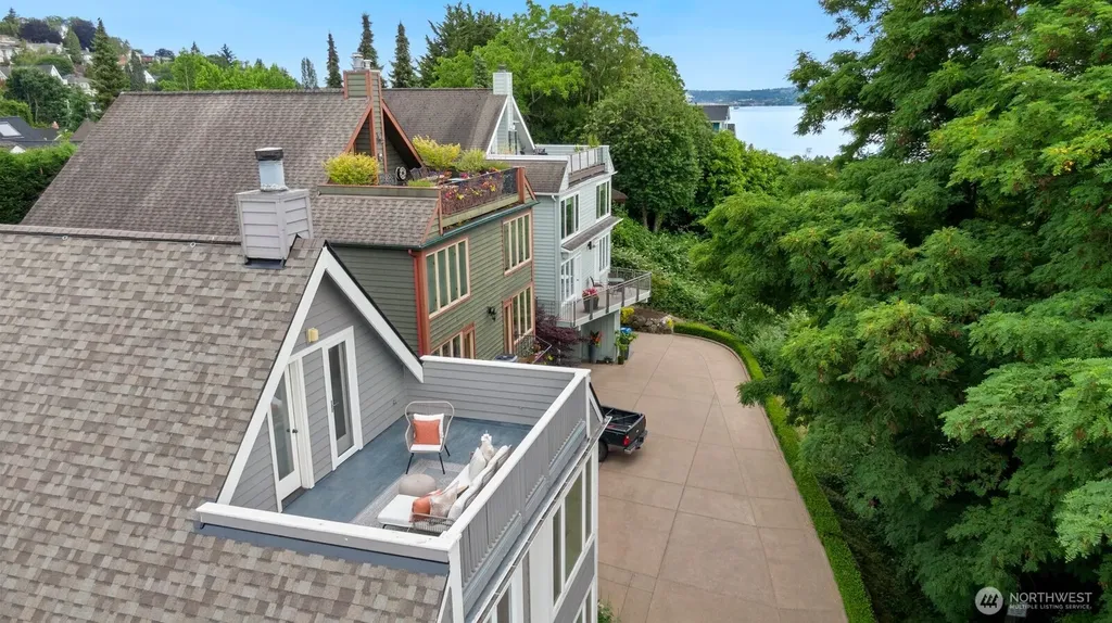 1117 W Blaine Street Seattle WA 98119