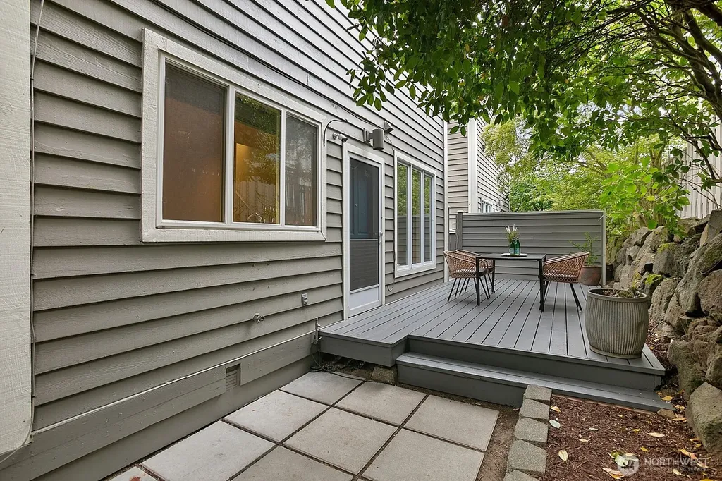 1117 W Blaine Street Seattle WA 98119