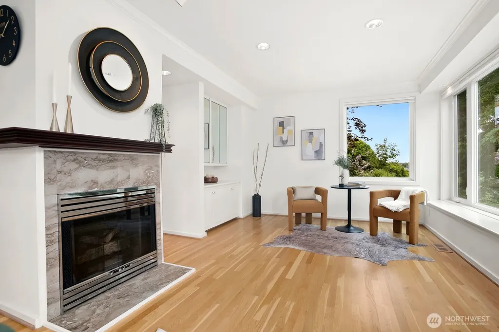 1117 W Blaine Street Seattle WA 98119