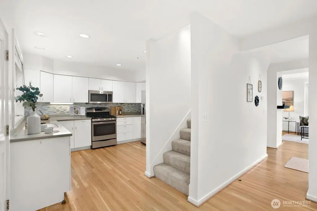 1117 W Blaine Street Seattle WA 98119