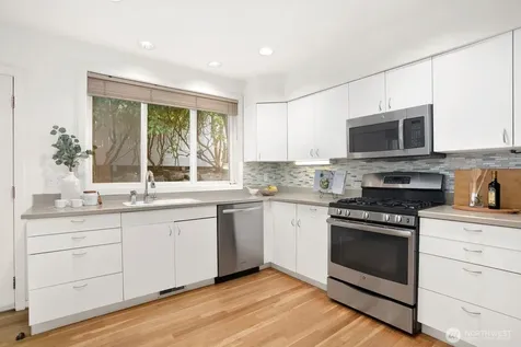 1117 W Blaine Street Seattle WA 98119