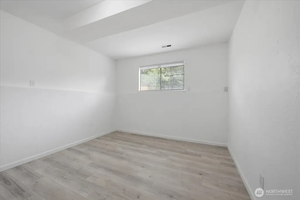 2618 379th Place Federal Way WA 98003