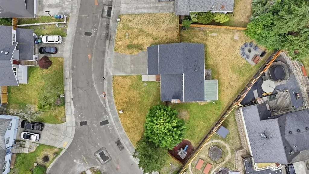 2618 379th Place Federal Way WA 98003
