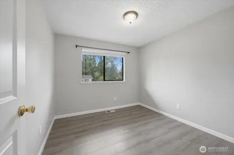 2618 379th Place Federal Way WA 98003
