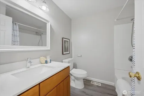 2618 379th Place Federal Way WA 98003