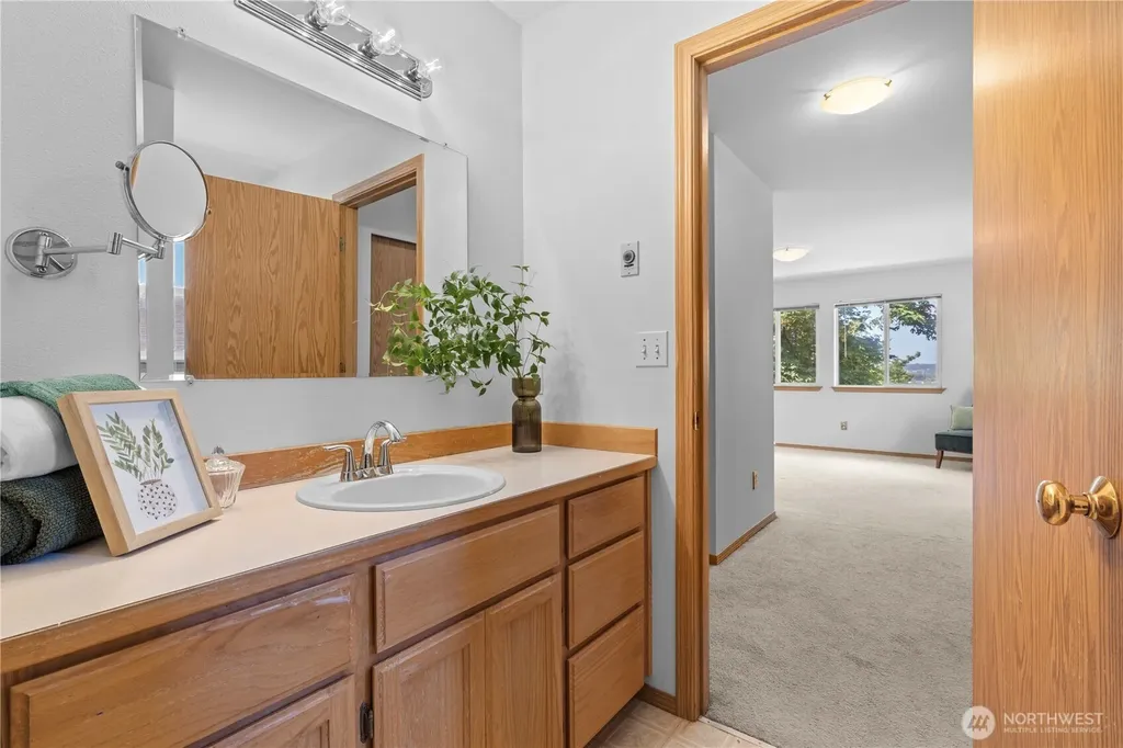 515 19th Avenue SW Puyallup WA 98371