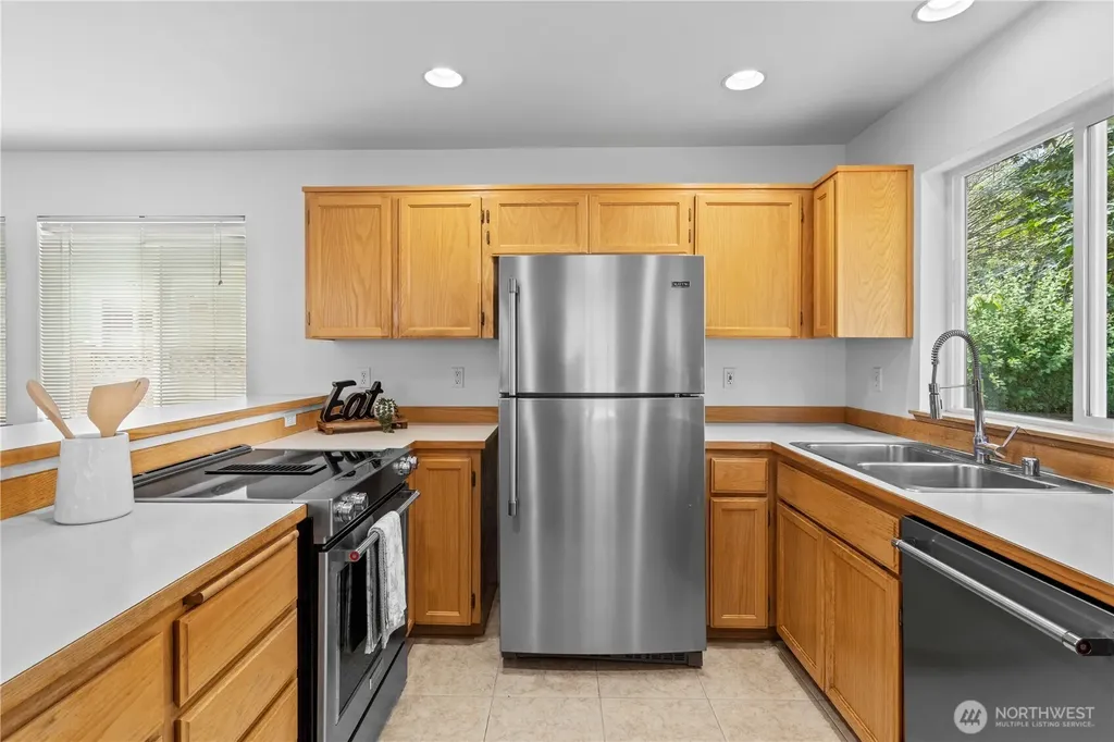 515 19th Avenue SW Puyallup WA 98371