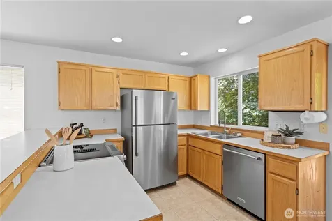 515 19th Avenue SW Puyallup WA 98371