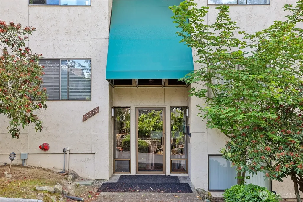 18620 52nd Avenue W Lynnwood WA 98037