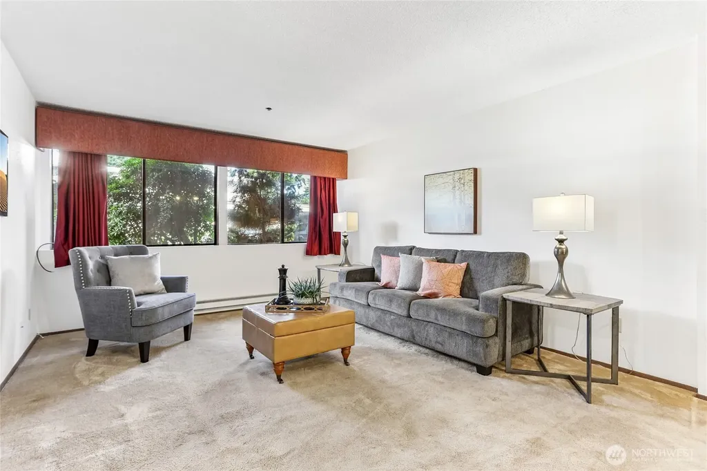 18620 52nd Avenue W Lynnwood WA 98037