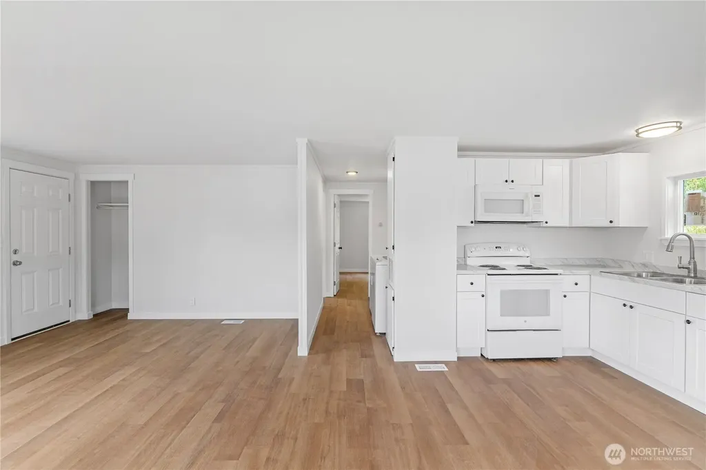 1019 Standford Drive Cosmopolis WA 98537