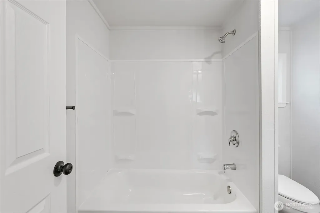 1019 Standford Drive Cosmopolis WA 98537