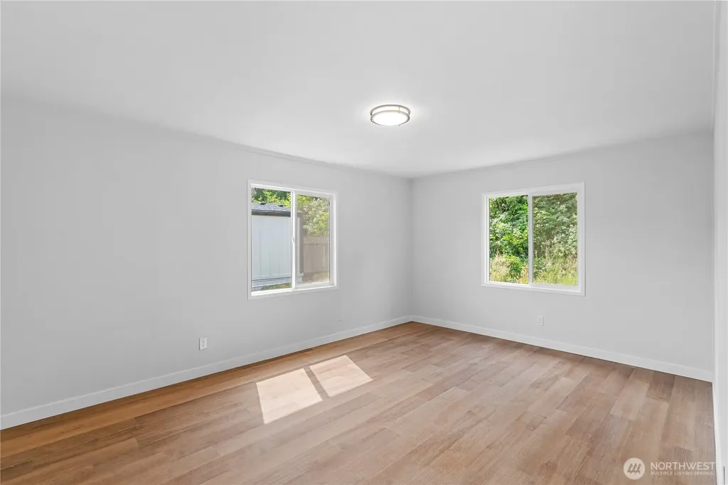 1019 Standford Drive Cosmopolis WA 98537