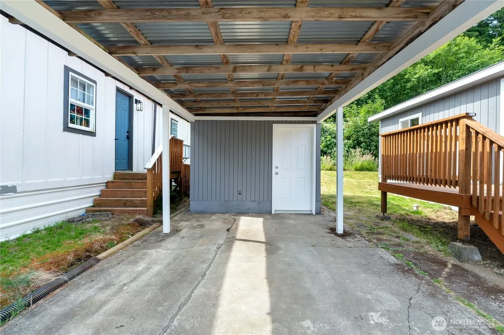 1019 Standford Drive Cosmopolis WA 98537